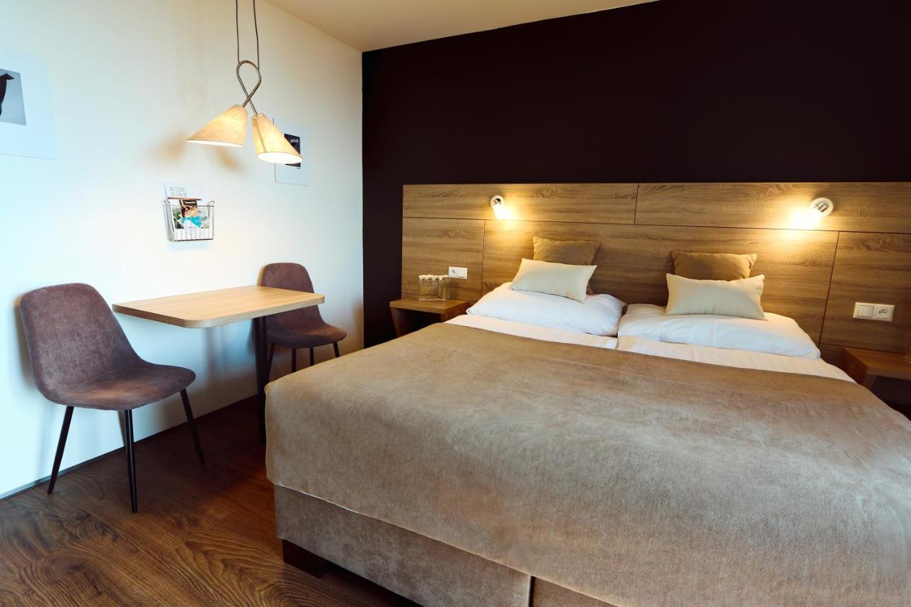 Residence Sirava *** Kaluža Екстериор снимка